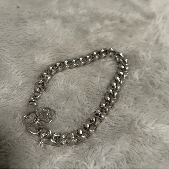 Silver Kendra Scott Bracelet - Picture 2 of 5